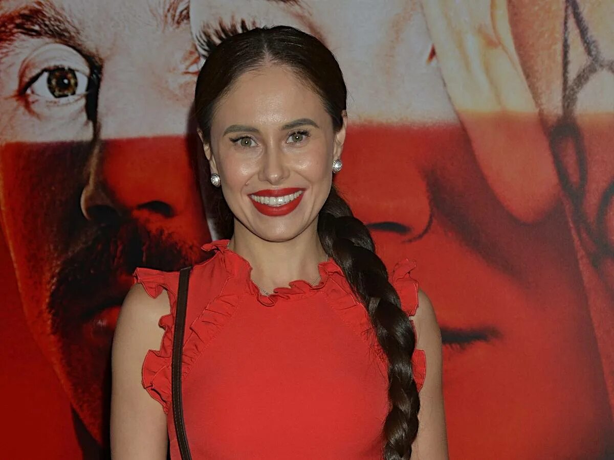 Илана исакжанова юрьева горячие. Милана юрьева. Илана 7788. Илана юрьева максим. Илана юрьева.