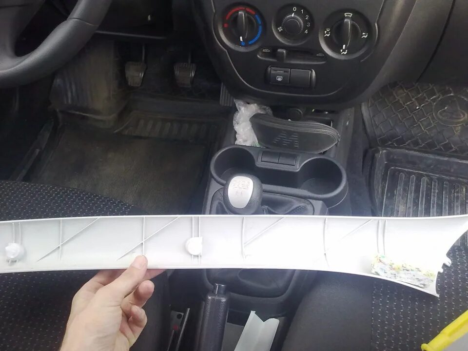 Ограничители дверей, доработка Лада веста св - Lada Vesta SW, 1,6 л, 2018 года т