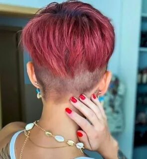 Короткие стрижки с выбритыми висками и затылком