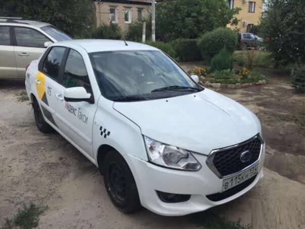 Авито такси выкупом. Датсун такси. таксопарк датсуны.