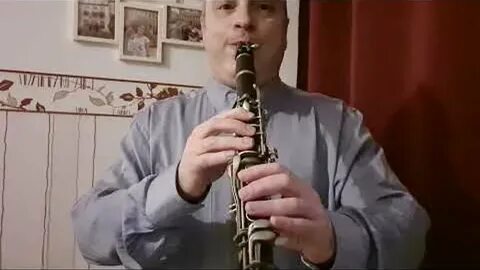 Песня сосед играет на кларнете