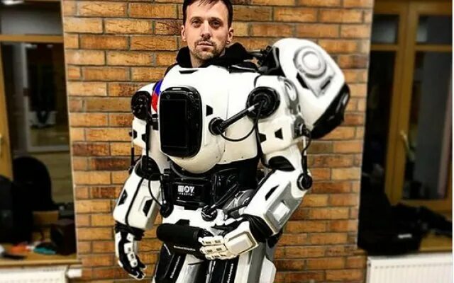 Русский робот алеша. Робот оказался. Российский робот борис. Русский робот алеша. Робот борис.