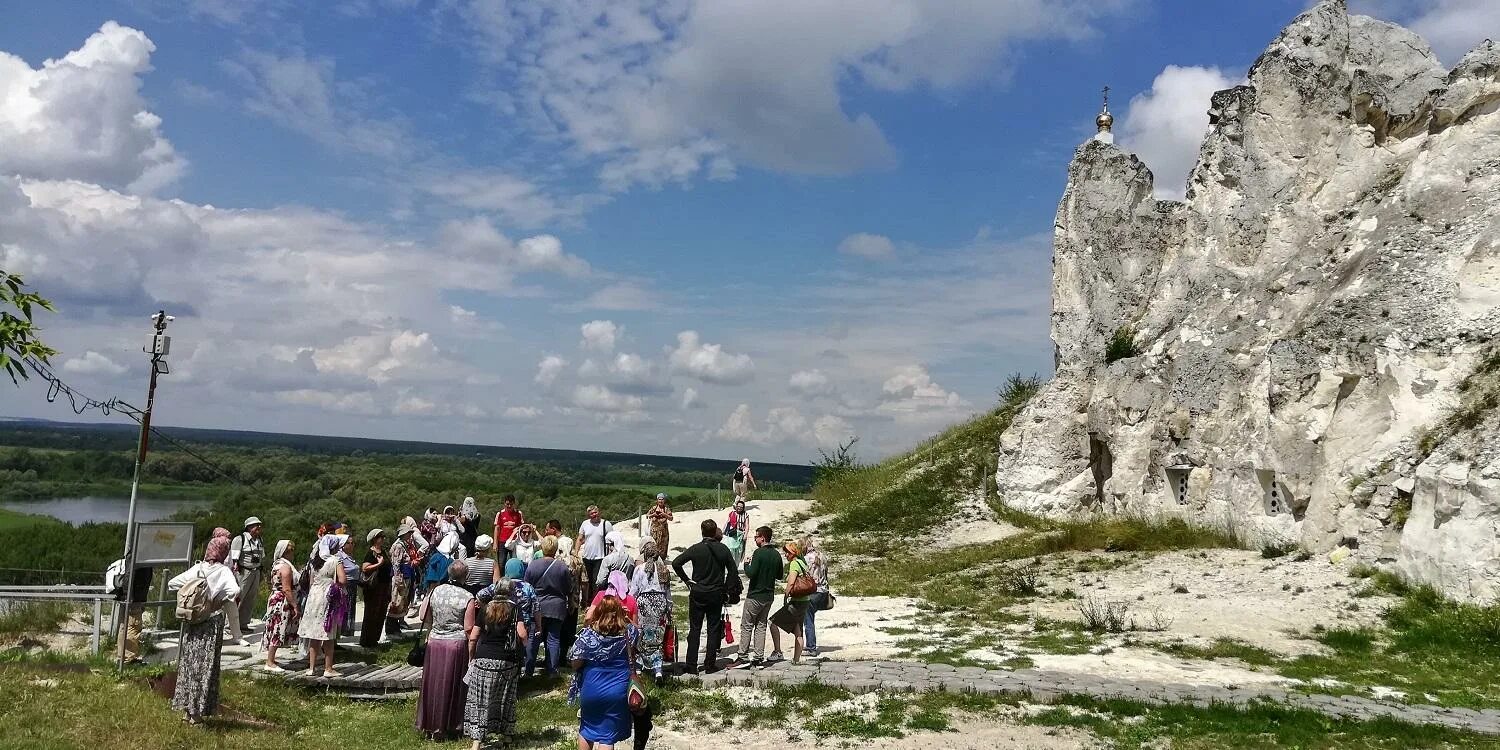 Музей-заповедник Дивногорье в Воронежской. Дивногорье меловые горы. Дивногорье, Костомарово, Белогорье. Воронеж заповедник Дивногорье. Воронеж экскурсионный