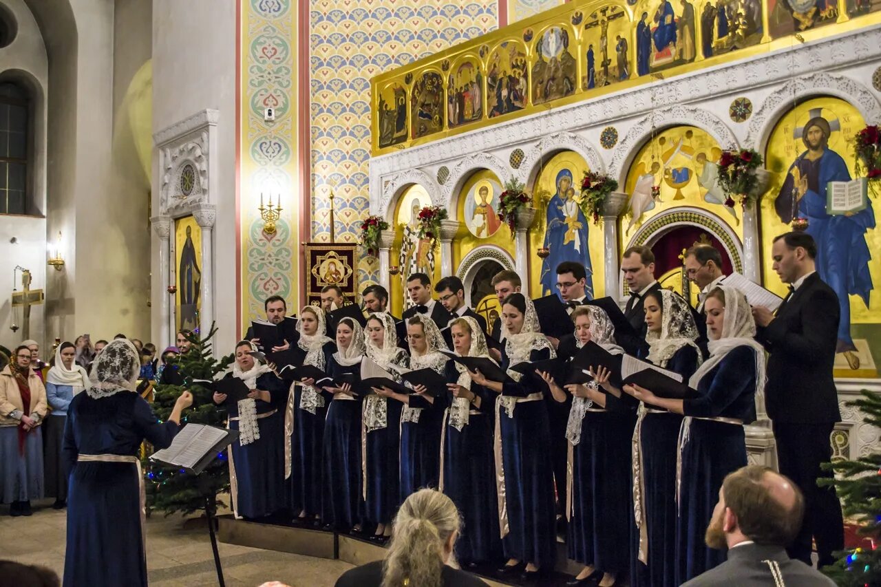 Площадка для певчих в православной церкви 6. Церковь Сергия Радонежского в Солнцево. Хора «Артос» храма преподобного Сергия Радонежского. Сергиевская Церковь Солнцево. Венчание в церкви Сергия Радонежского в Солнцево.