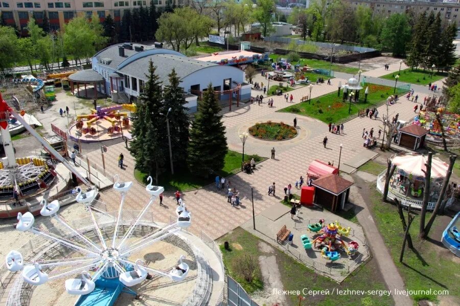 Е. Е. Сеймский округ города курска. Парк 1 мая курск аттракционы. Первомайский парк курск.