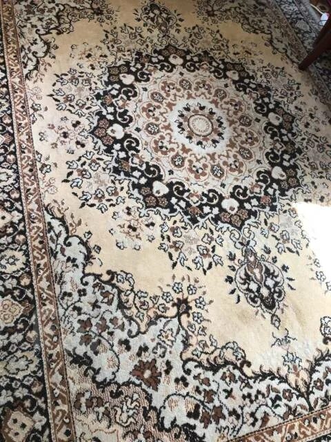 Ковры в кишиневе. Юла дорожки ковровые. Вьетнамские ковры. Ковры в липецке на петровском рынке. Молдавский ковер 017 versaille 3658 classic.