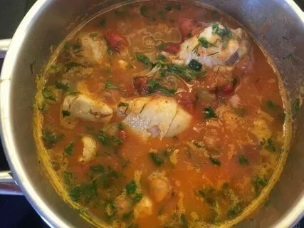 Чахохбили из курицы в казане на плите