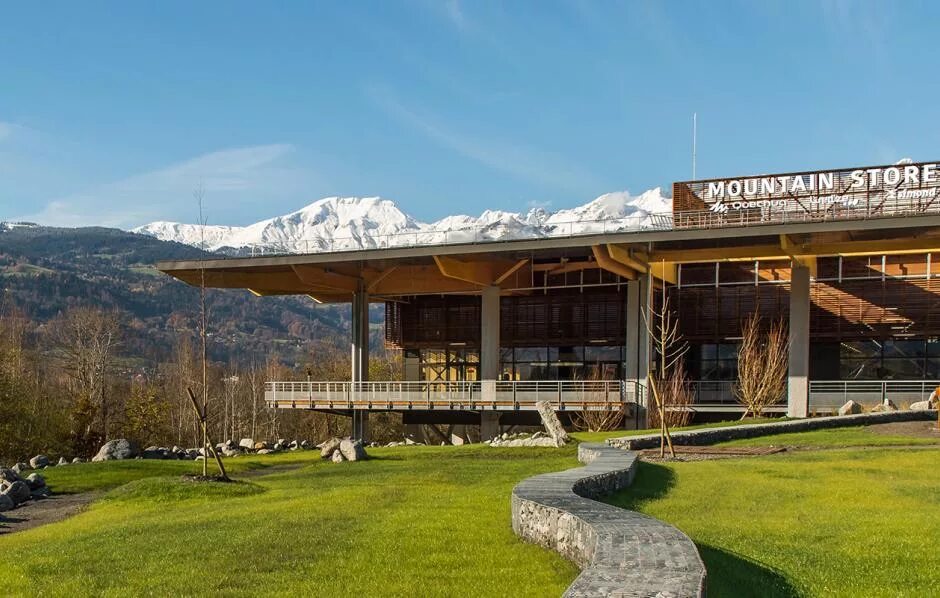 Стамбул аэропорт дьюти дьюти фри. Эстетика дизайна горы. Mountain store. The mountain store. Pure магазин.