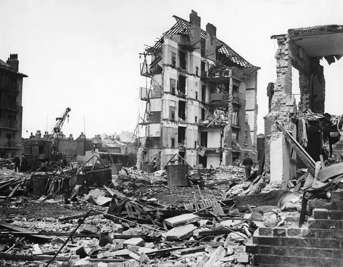 ФАУ 1 ФАУ 2 Германия. Разрушение от ФАУ 2 В Лондоне. Руины Германии 1945. Разрушенные дома войной