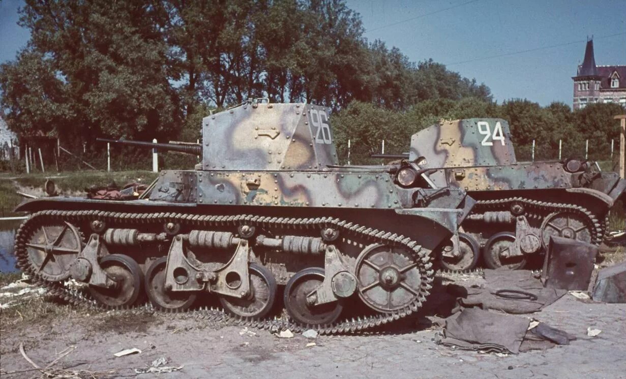 Танкетка брен кэрриер. Сау штуг. Panzerjager 35r. Renault r35. Немецкая техника 2 мировой.