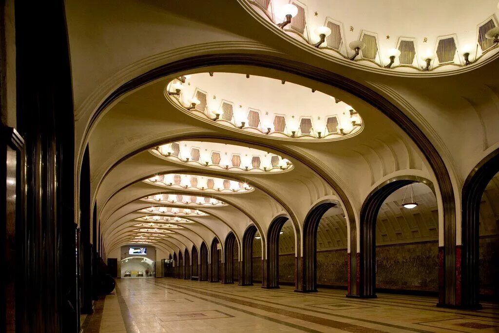 Гостиницы станции метро