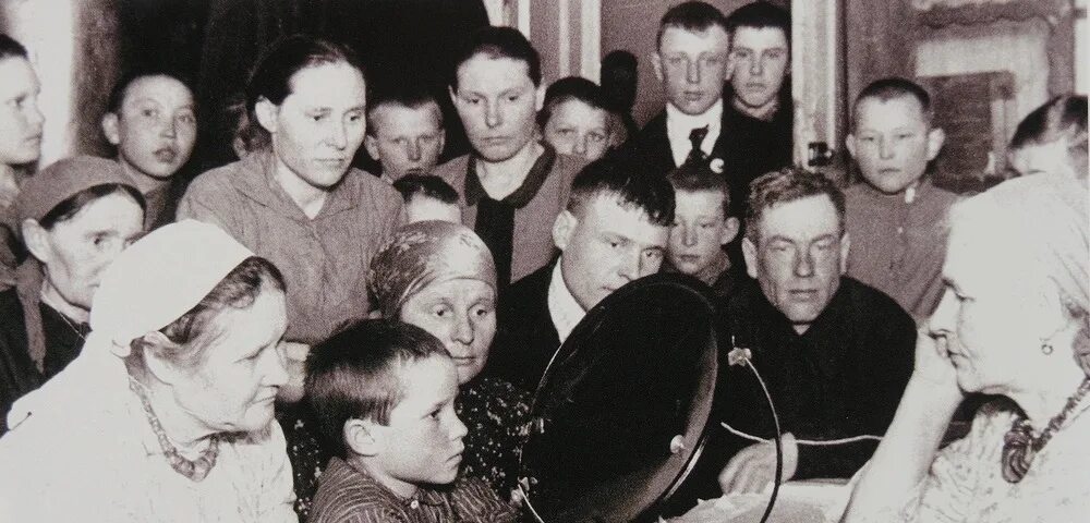 В каком году было распущено информбюро. В каком году было распущено информбюро