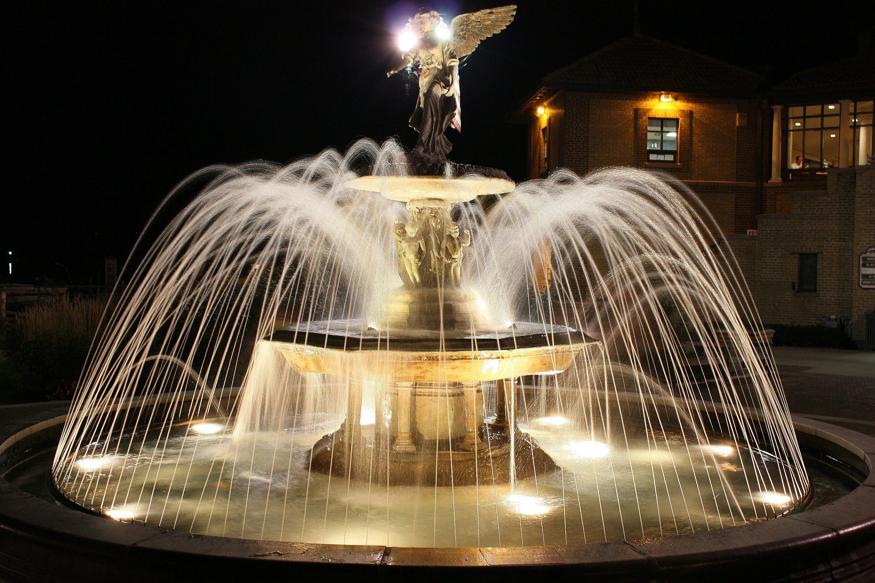 Фонтан китовый в петергофе. Фонтан эль аламейн. Fontan. Fontan. Fontan.