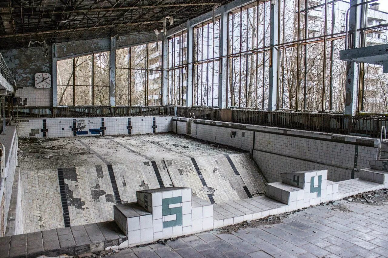 Колесо обозрения припять 1986. Зона отчуждения город припять. Зона отчуждения город припять. Припять чернобыль чаэс зона отчуждения. Зона отчуждения чернобыль станция припять.
