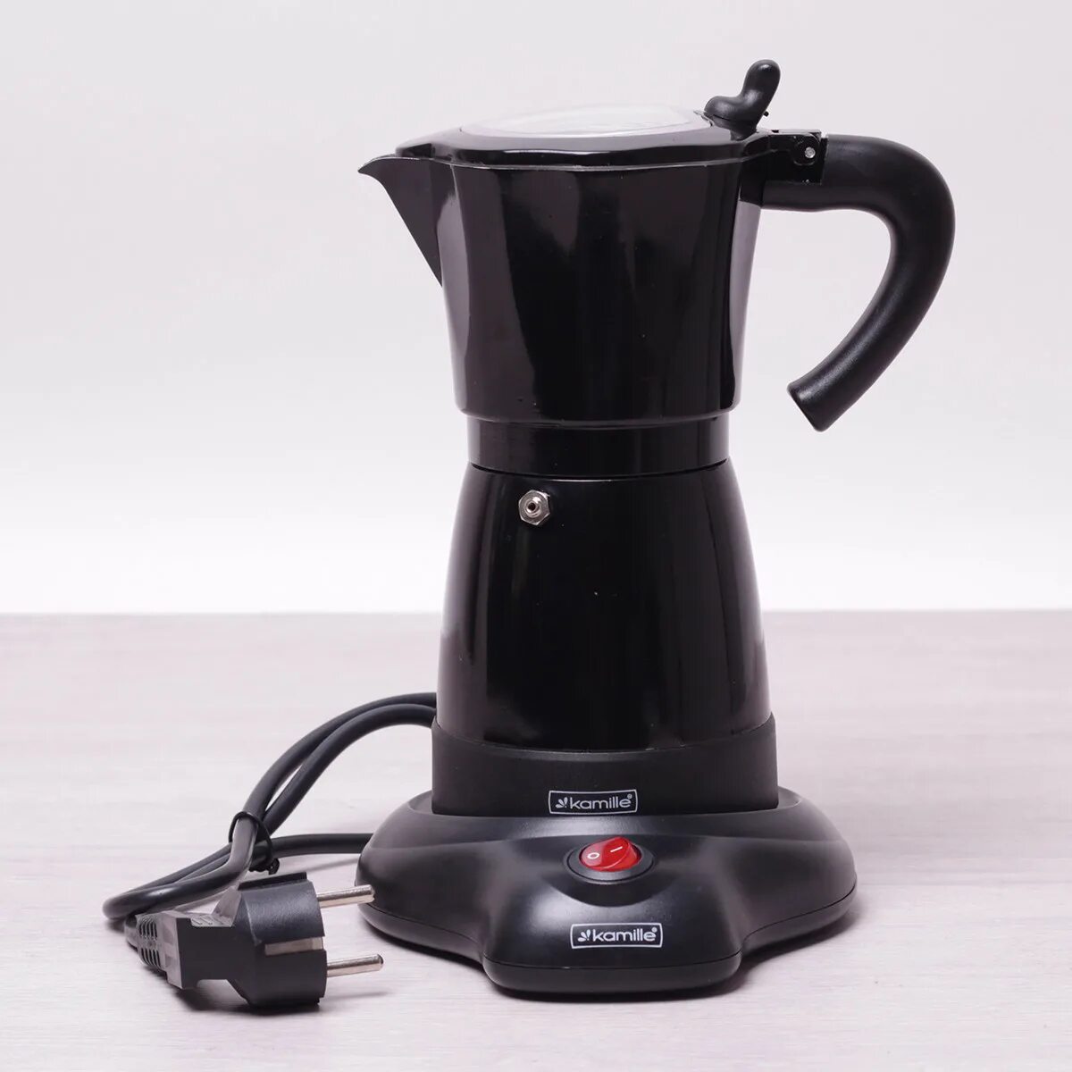 Гейзерная кофеварка endever costa-1020. Электротурка для кофе. Sinbo кофеварка электрическая. Кофеварка электрическая sutai 500мл. Днс гейзерная кофеварка электрическая.