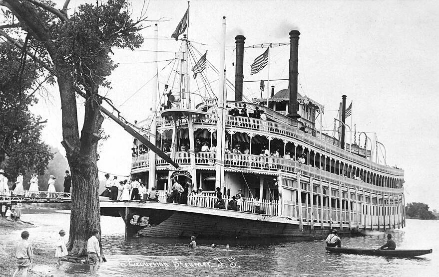 Колесные пароходы Миссисипи. Речной пароход 19 века США.
