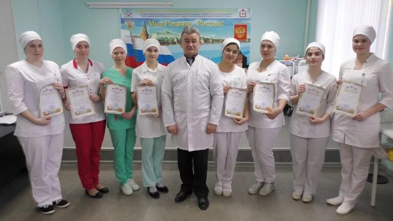 Медицинский колледж 1 лечебное дело. Армавирский медицинский колледж сестринское дело учителя. специальность 34.02.01 сестринское дело. нижегородские медсёстра. моники колледж сестринское дело.