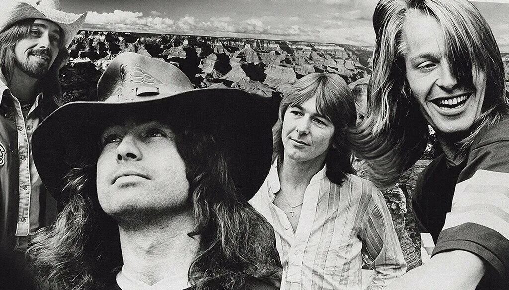 Bad company album 1974. Группа bad company фото. Bad co. Bad company надпись. Bad company album 1974.