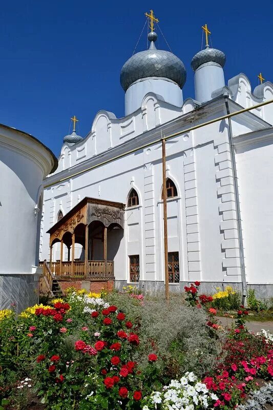 киево николаевский новодевичий монастырь