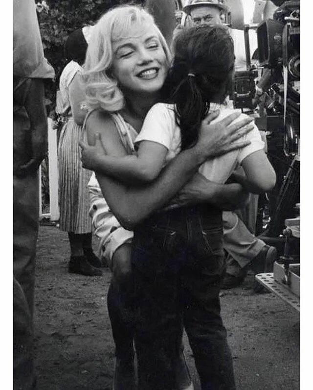 Беременная мерлин монро. Вильям метзлер мэрилин монро. До мэрилин монро 1962. У мерлин монро были дети. Беременность мэрилин мэрилин монро.