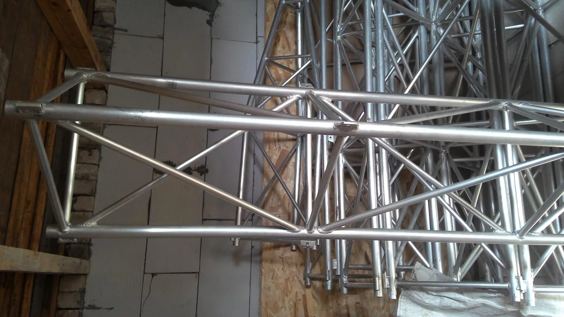 Мачта мгф-20м. 0 м алюминий 6 секции. Мачта алюминиевая решетчатая горизонт 20м. Мачта осветительная 30 м. Мачта прожекторная мгф-30м с мобильной короной.