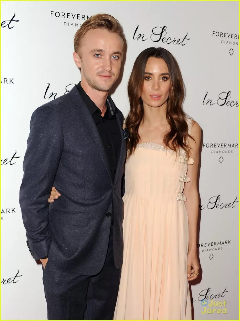 Том фелтон жена. Том фелтон жена и дети. Дети тома фелтона 2020. Жена тома фелтона. Том фелтон жена и дети.