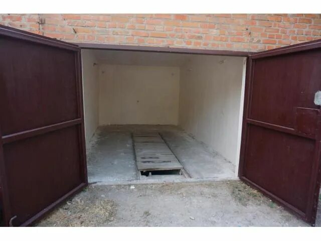 Гараж ярославль. Пол в гараже ракушке. Гараж ярославль самовозведенный. Штеменко 66 гаражи заря. Проспект дзержинского 25 ярославль.