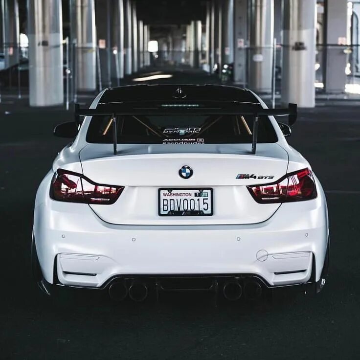 На заднем бмв. Bmw m5 бандит. На заднем бмв. Бмв м5 ф10. На заднем бмв.