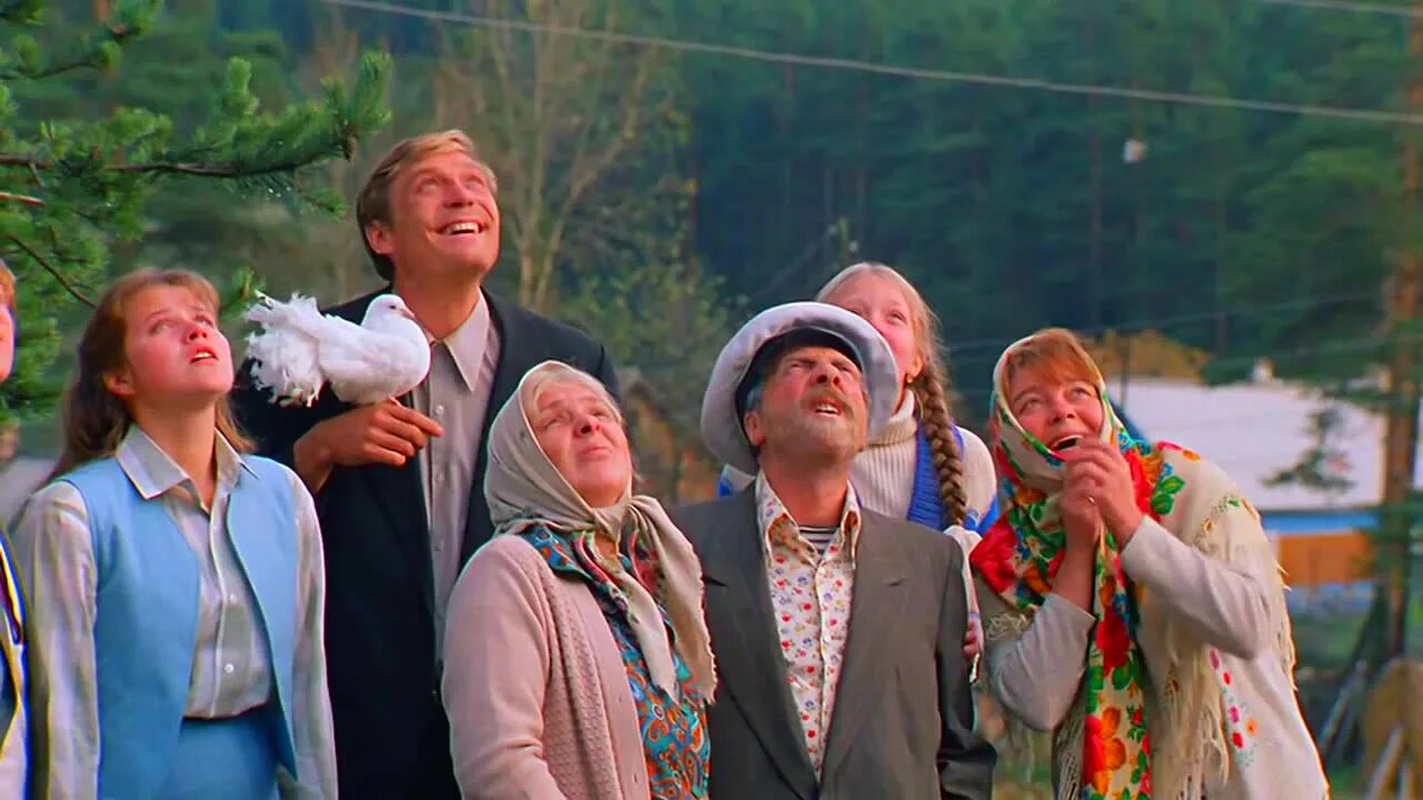 Саундтрек любовь и голуби. Любовь и голуби фильм 1984. фильм любовь и голуби надя. любовь и голуби кадриль. любовь и голуби сцены из фильма.