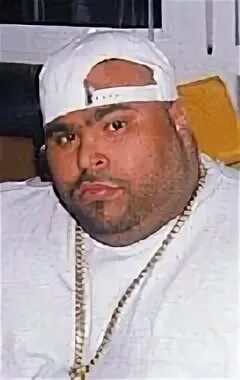 Big pan. Шуг Найт американский музыкальный продюсер. Биг Пан. Big pun причина смерти. Big pun американский актёр.