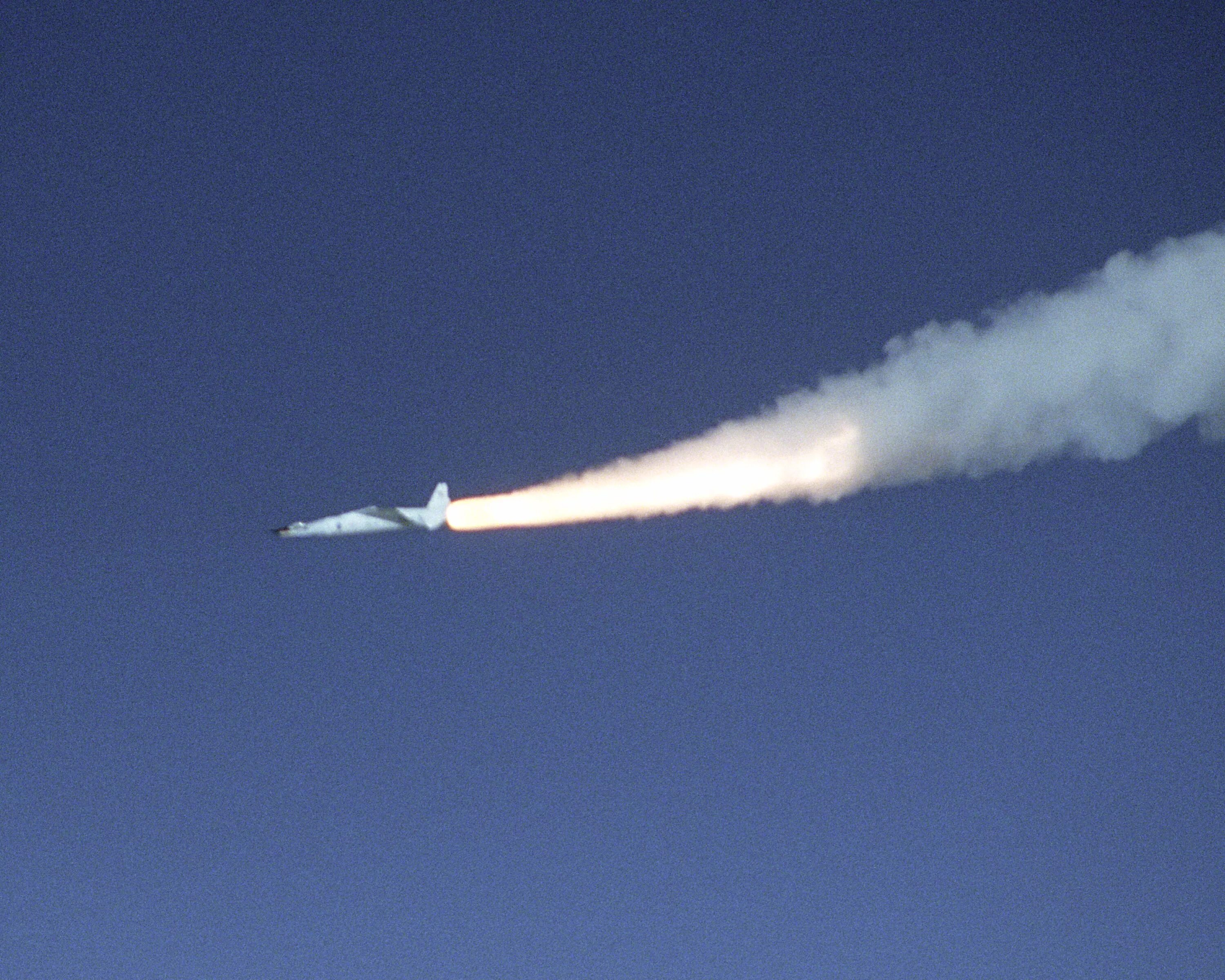 Запуск боеголовок великобритания. Long-range hypersonic weapon (lrhw). Dark eagle гиперзвуковая ракета. Lrhw long range hypersonic weapon lockheed martin. Dark eagle гиперзвуковая ракета.