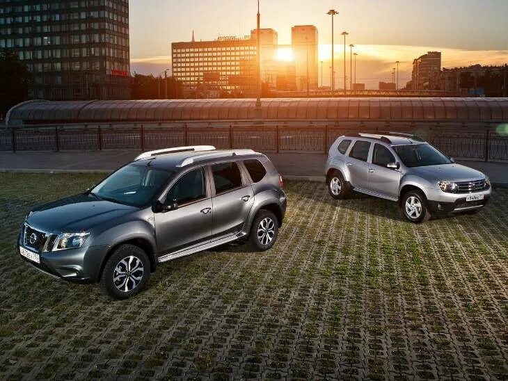 Дастер и Террано. Nissan Terrano Duster. Reno Duster Nissan Terrano. Nissan Terrano и Renault Duster. Ниссан террано сравнение