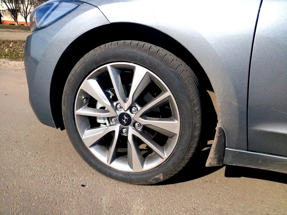 Элантра размер колес. Hyundai elantra md r16 205 60. Диски на хундай акцент размеры. Элантра колеса размер. Хендай матрикс размер шин.
