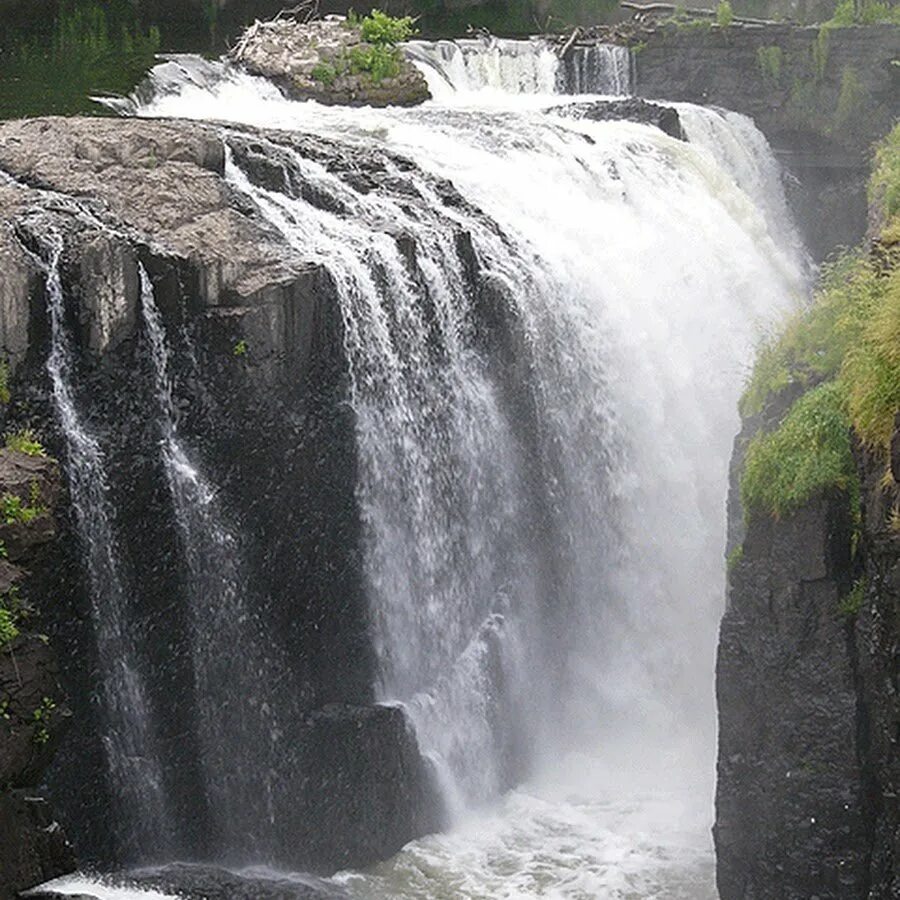 Движущиеся водопады. Природа гиф. Водопад фото. Живые фотографии водопад.