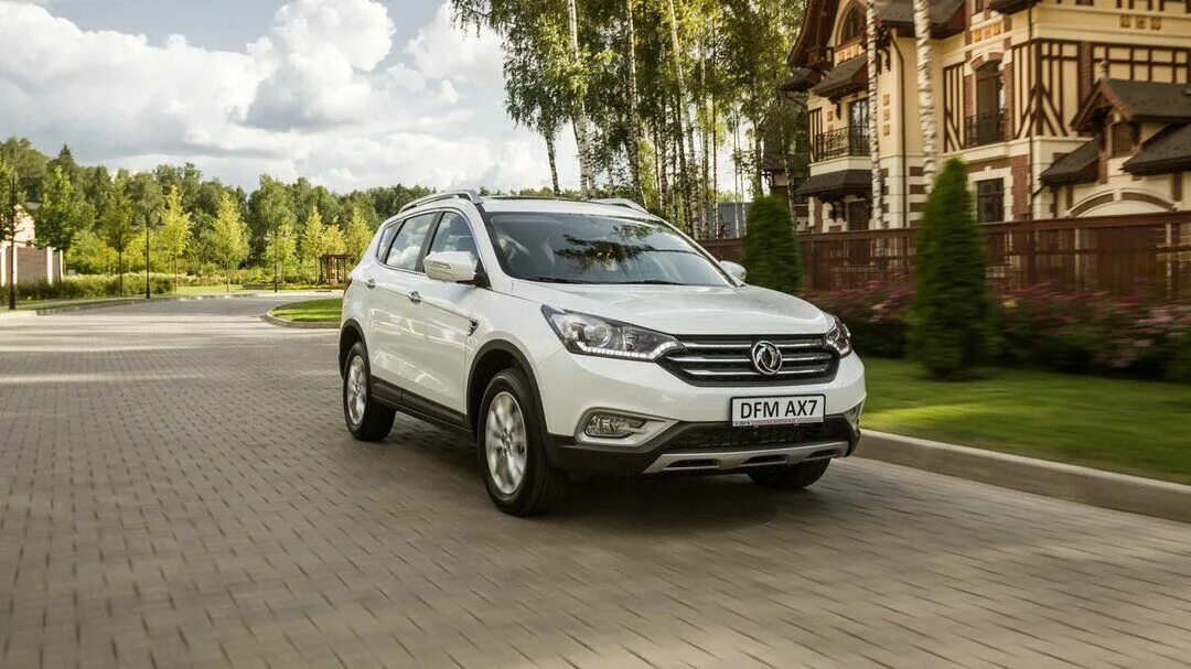 Донг фенг 7. Донгфенг ax7. машина dongfeng ax7. dfm ax7. авто dfm ax7.