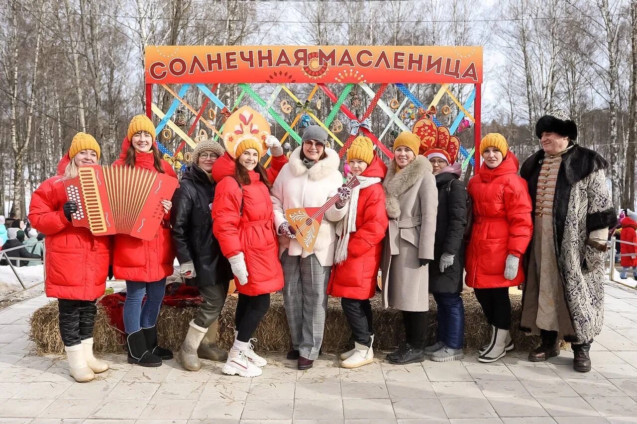 Масленица в клину. Масленица в клину 2022. Масленица в дубках сестрорецк. Масленица в клину. Город дмитров масленица.