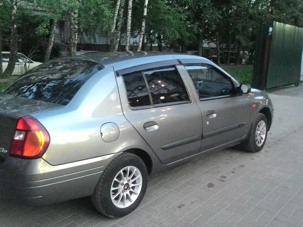 Renault clio 2001 седан. Renault clio ii 2001. 4. Рено клио 2001 года. Клио 2001.