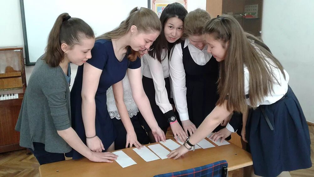 5 билет сольфеджио 7 класс. Преподает сольфеджио. Учитель сольфеджио. Экзамен по сольфеджио 7 класс. Преподаватель сольфеджио.