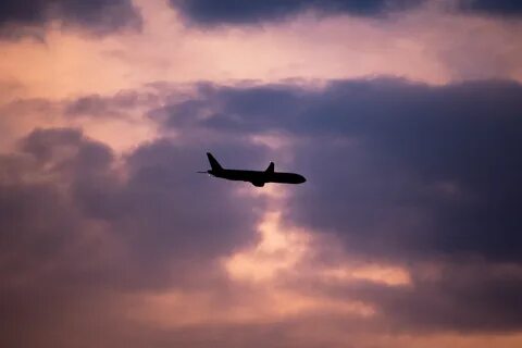Снятся самолеты в небе много над головой