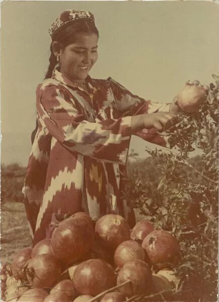 Таджики в ссср. Таджикская ССР 1929. Таджикская СССР. Советские узбечки. Узбекские женщины в СССР.