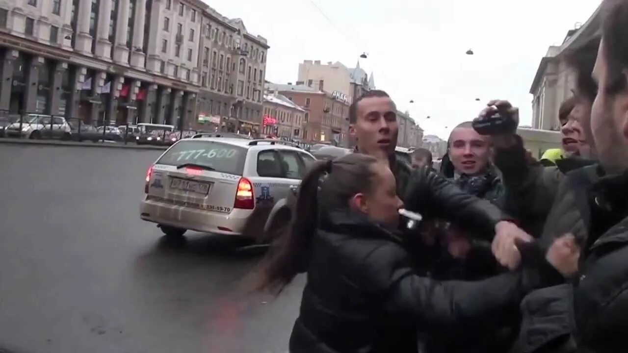 Хам фото. Стопхам молдова драка. Стопхам с газовым баллоном. Ютуб видео хам. Стопхам выпуск.