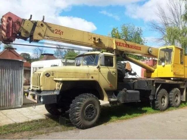 Кран исправен. КС-45721 автокран. Автокрана Челябинец КС-45721. Урал КС 45721. КС-45721 автокран (62989).