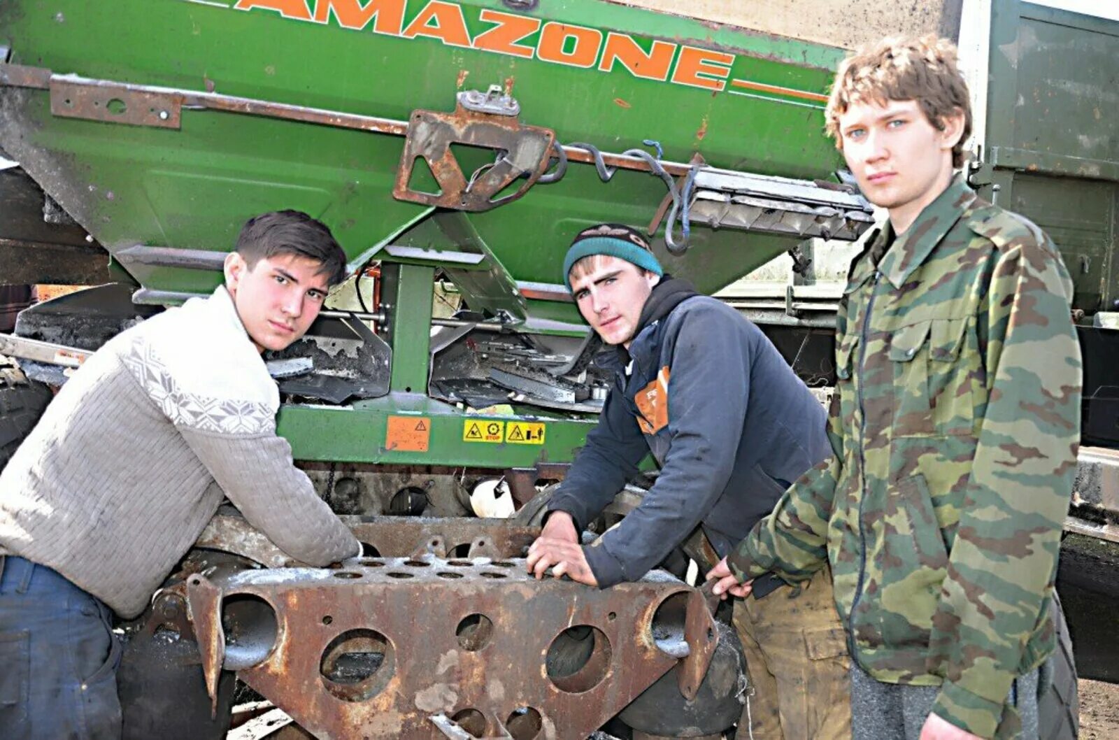 Должность водитель вахтовки. Работа водителем вахта 15 15 башкирии. Работа водителем вахта 15 15 башкирии. Работа водителем вахта 15 15 башкирии. Машинист экскаватора вахта.