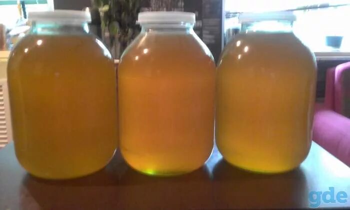 Мед 3 литра сколько. Мед цветочный 3 литра. Банка мёда 3 литра. 5 Литров меда. 3 Литровая.