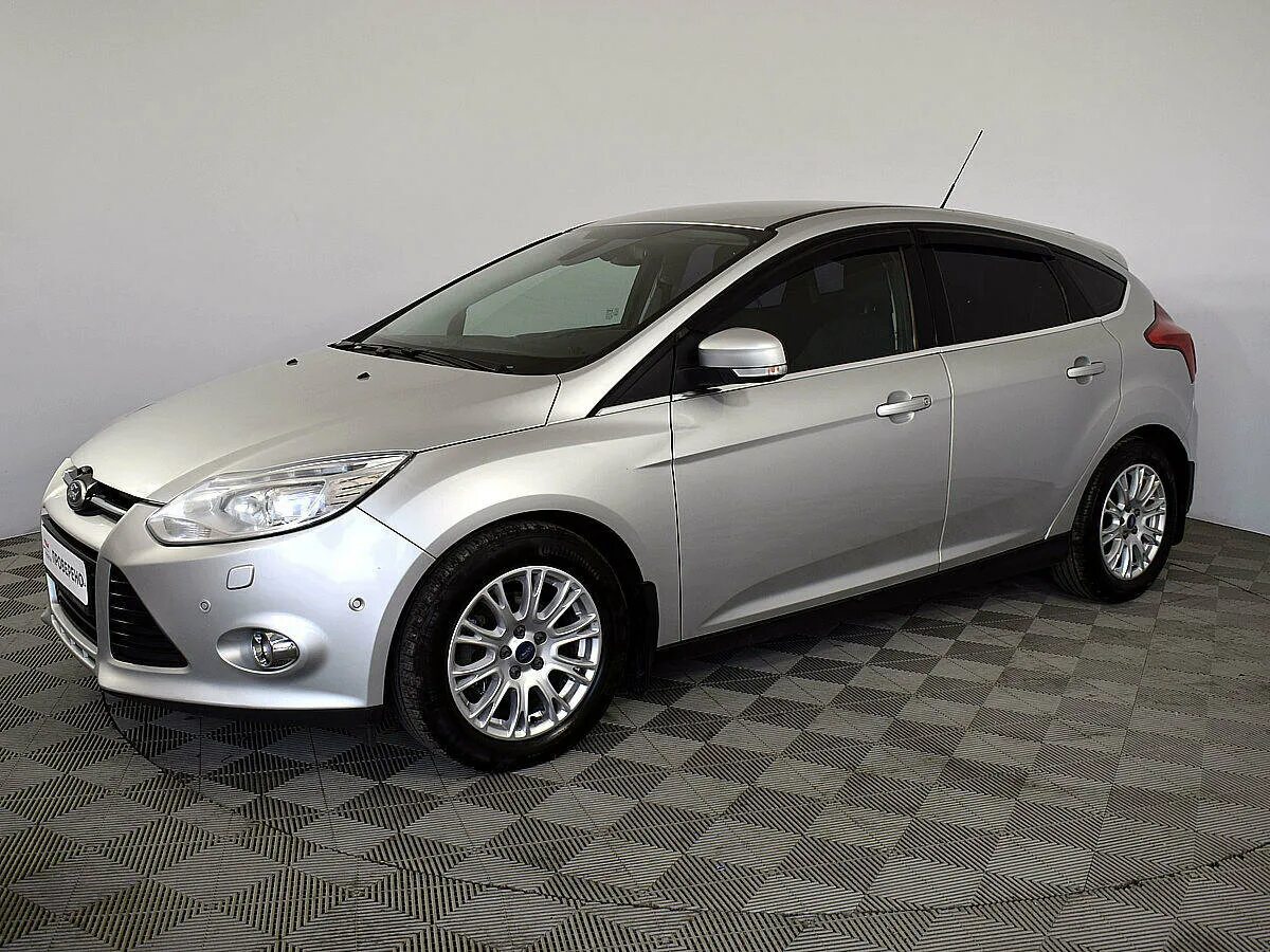 Купить форд фокус хэтчбек бу. Ford Focus III 2011. Форд фокус 2011г хэтчбек. Форд фокус 2011 хэтчбек. Форд фокус 2011 хэтчбек 1.6.