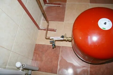 Установка расширительного бачка закрытого типа