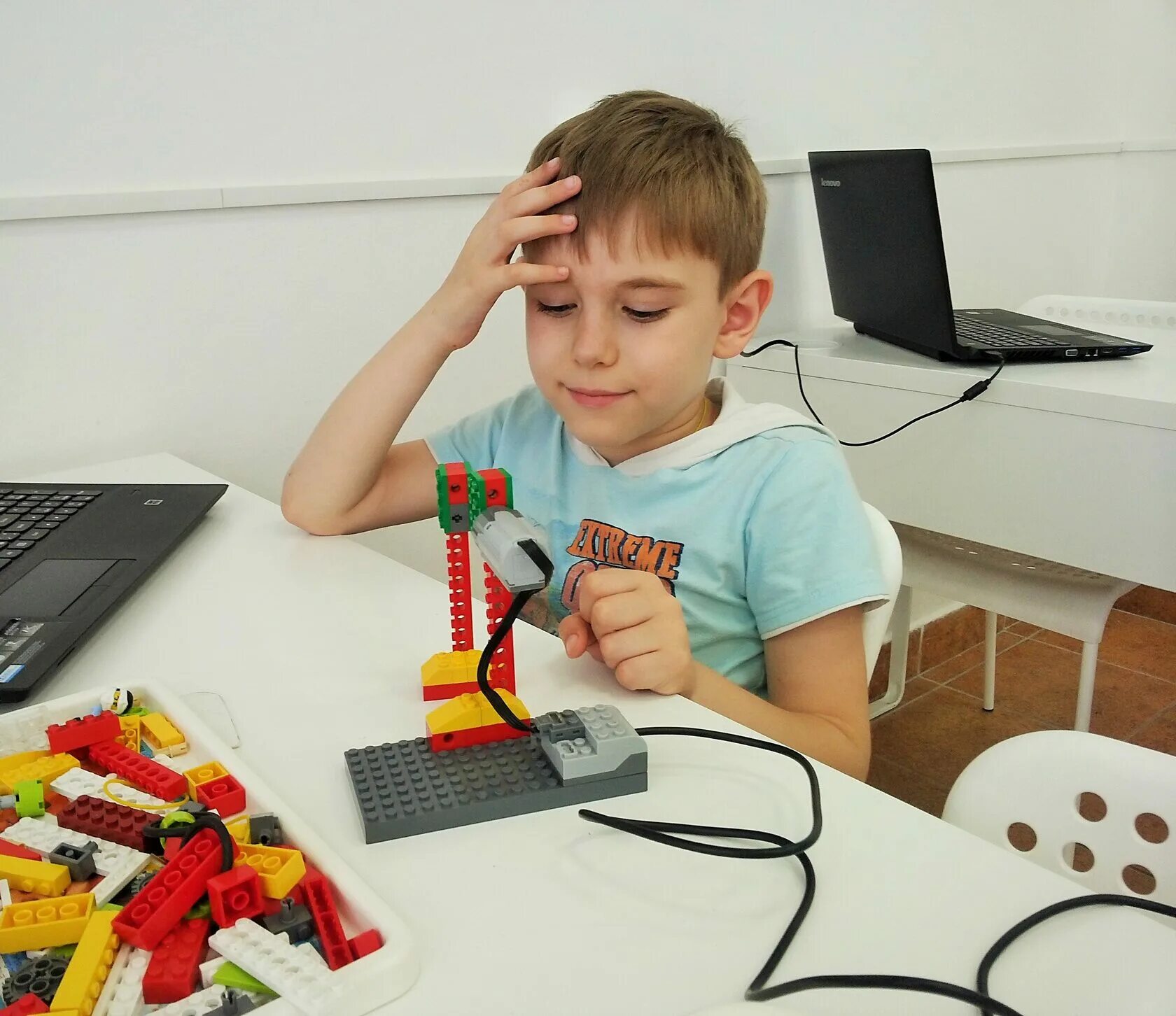 Робототехника для детей. Робототехника для малышей. Робототехника и программирование для детей. Робототехника в детском саду. Занятия по робототехнике.