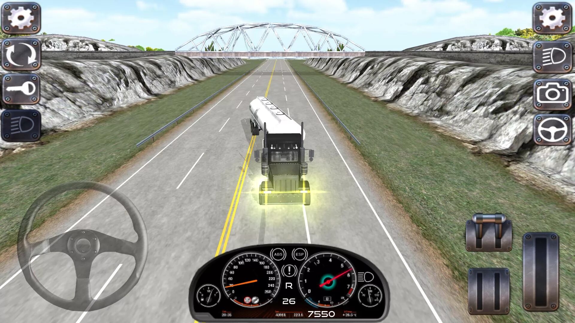 Трек симулятор на телефон. Евро трак симулятор 3. Симулятор Euro Truck Simulator 3. Truck Simulator 3d на андроид. Игра track Simulation 3d.