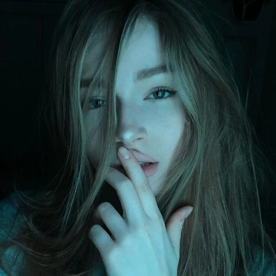 Nerushimav. Кейт бланшетт лилит бордерлендс. Lilith lilith. Лилит фото. Лилит королева суккубов.