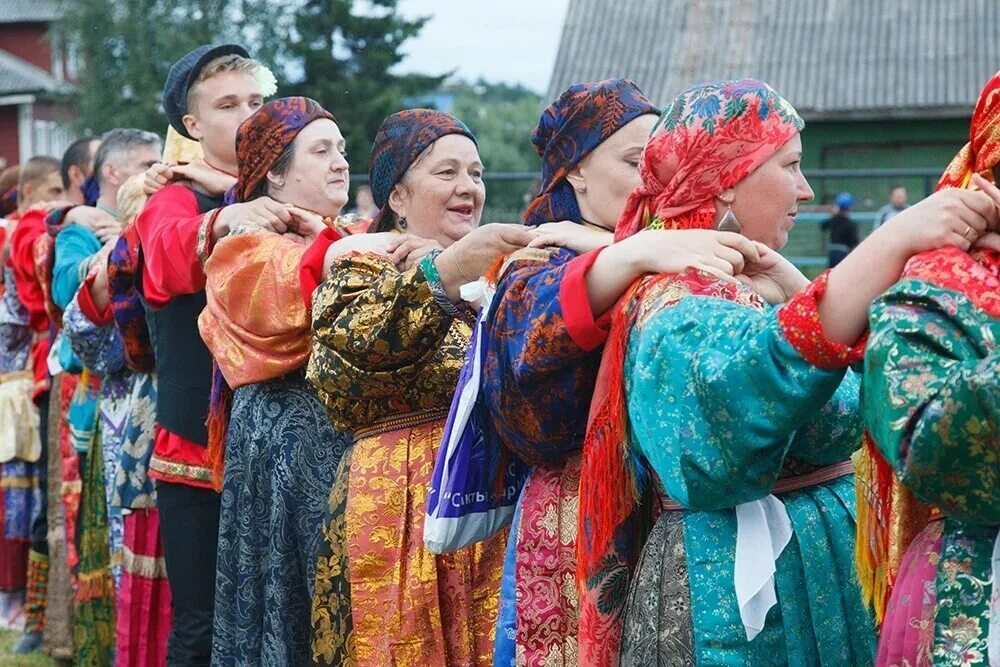 Настоящие люди какой народ. Усть Цилемская горка Коми. Горка Усть-Цильма. Народ Коми-ижемцы. Народность Коми ижемцы.